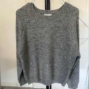 Old Navy women’s sweater